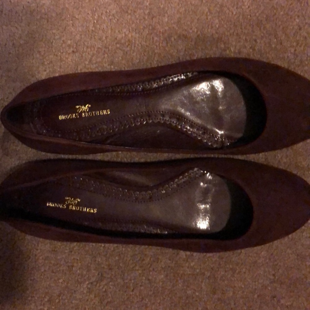 Brooks Brothers suede flats  SIze 8 1/2